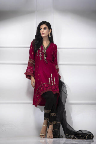 Phatyma khan red suit medium